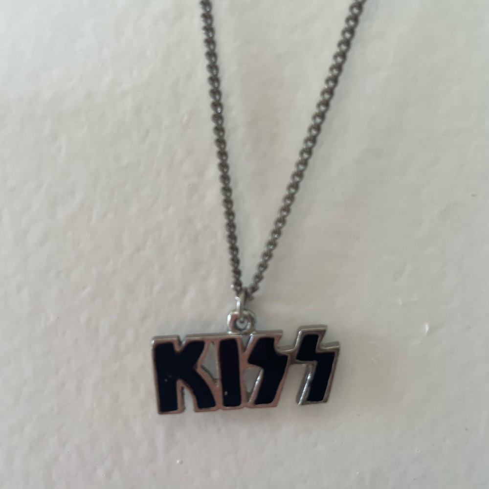 Vintage ‘80s KISS Necklace - Picture 4 of 5
